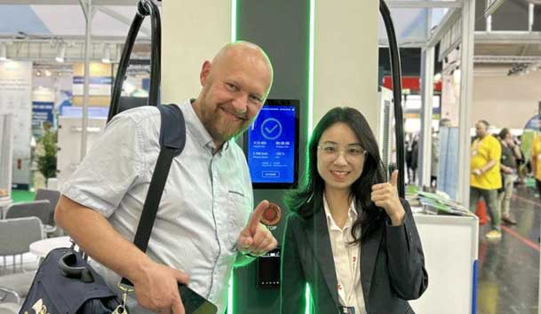 鴻嘉利閃耀2024歐洲智慧能源展丨聚焦創(chuàng)新技術(shù)，共筑全球碳中和未來(lái)(圖9)